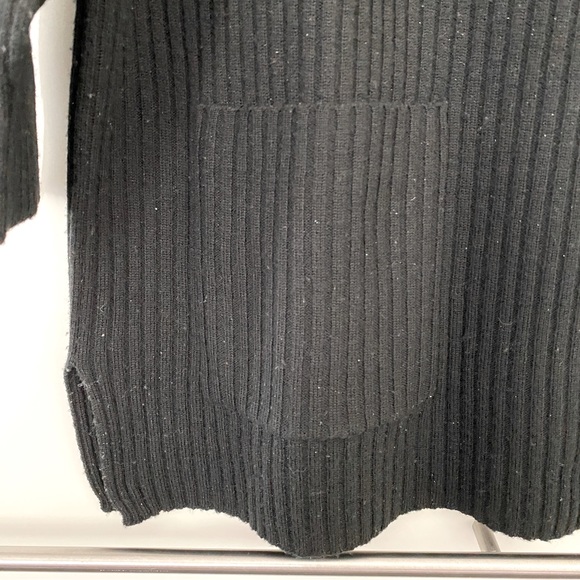 Ladies Black Pure Wool Sweater - Picture 3 of 5